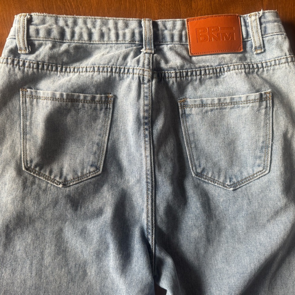 Princess Polly Light Wash Wide Leg Jeans - Picture 4 of 5